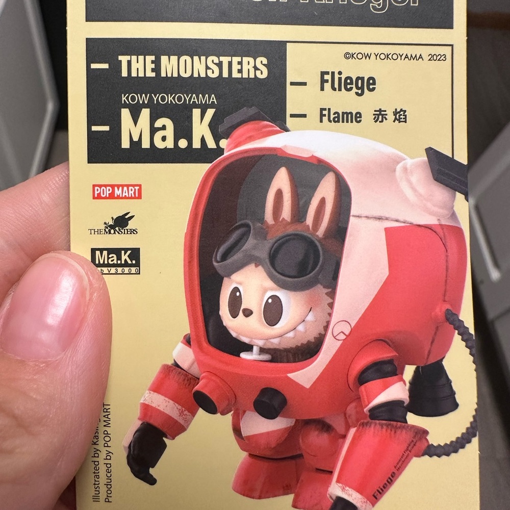 PopMart Labubu The Monsters Kow Yokoyama Maschinen Krieger Flame Figure